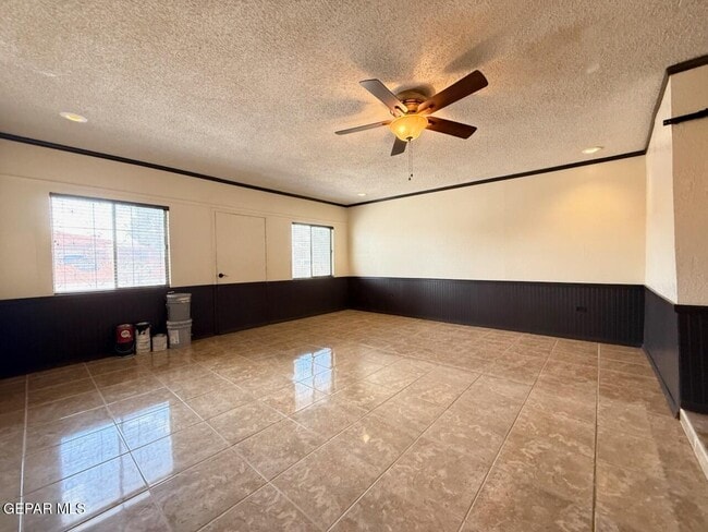 Building Photo - 966 Geronne Dr