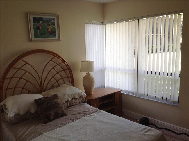 Building Photo - 2265 SW 15th St