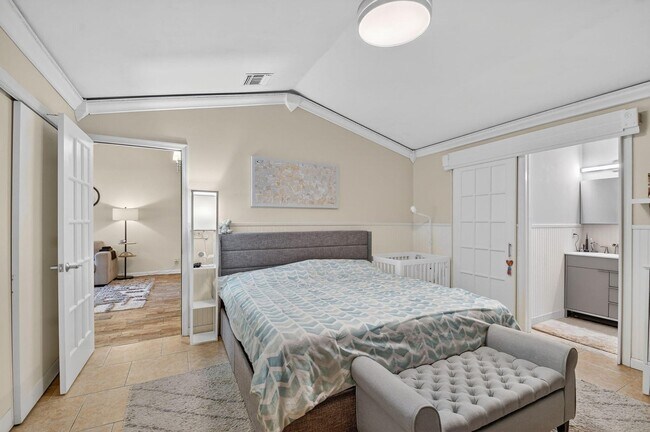 Building Photo - 117 Vía De Casas Norte