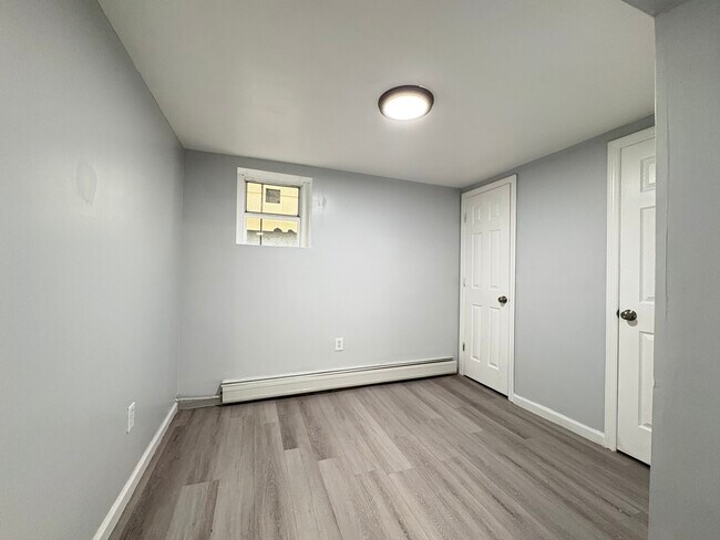 Unit 3 - 42 Dwight St