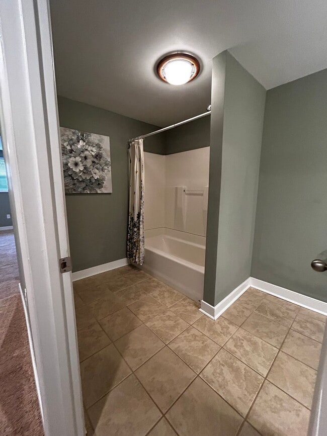 Building Photo - Single family home in Forest