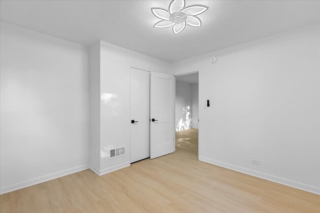 Building Photo - 1335 Marengo Ave