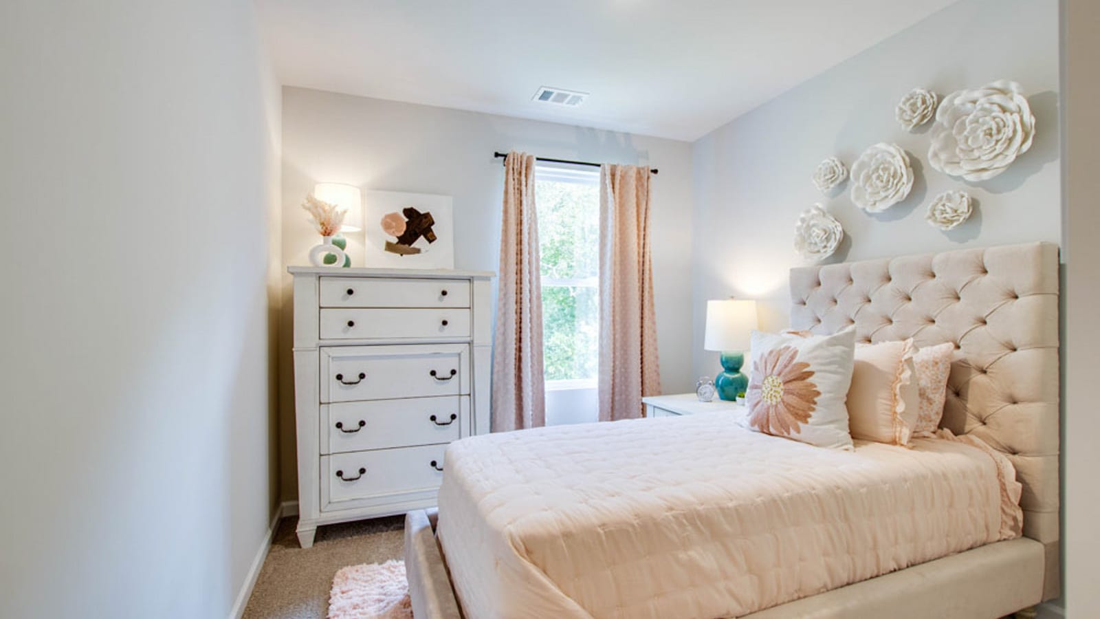 Building Photo - 646 Longtail Ln
