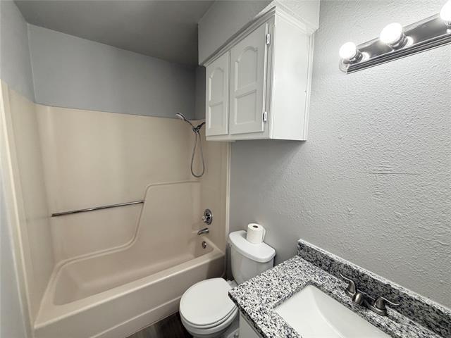 Building Photo - 5812 Kennedy St