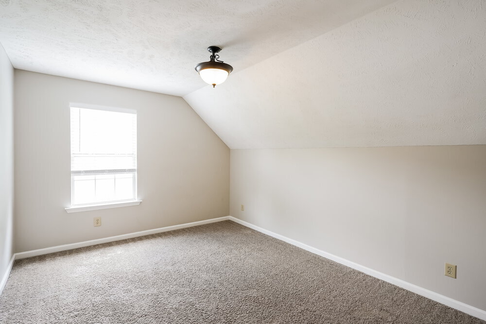 Building Photo - 300 Stafford Ct