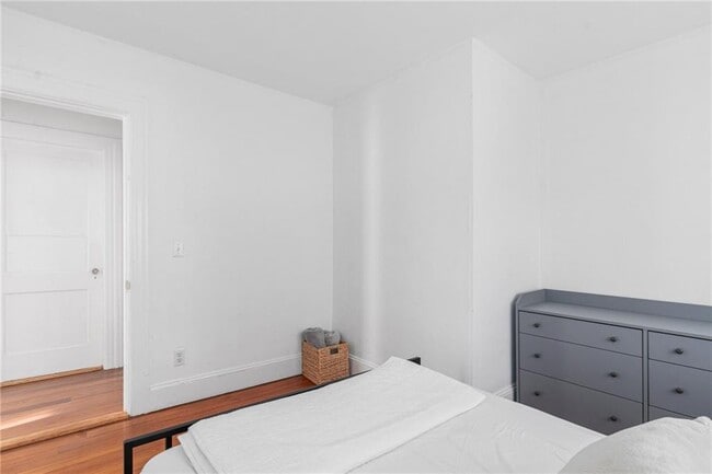 Building Photo - 420 Wayland Ave