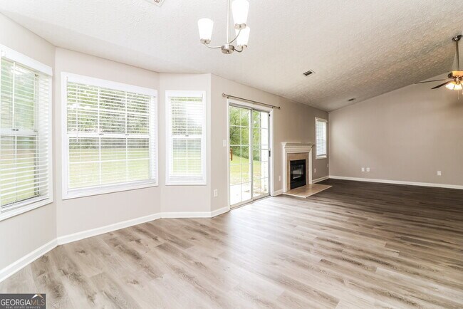 Building Photo - 3103 Waterford Ct