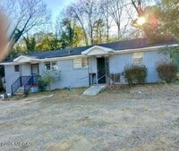 Building Photo - 3908 Log Cabin Dr