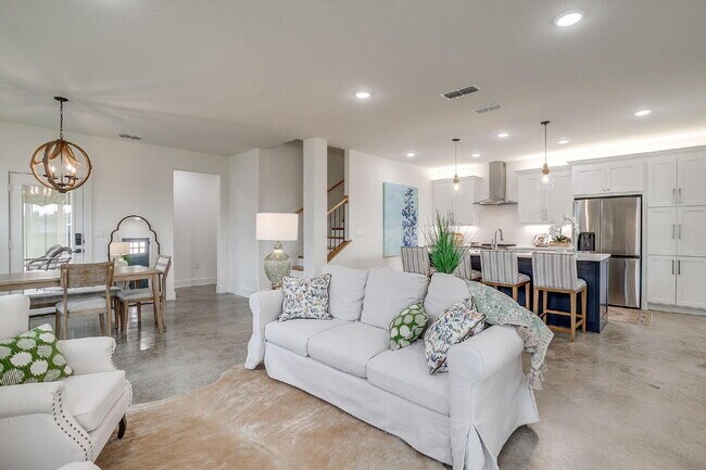 Building Photo - Brand New 3 Bedroom Home in The Residences at Cardinal Woods in Granbury!