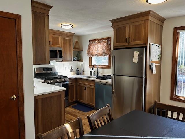 Building Photo - 61 Ridgewood Rd