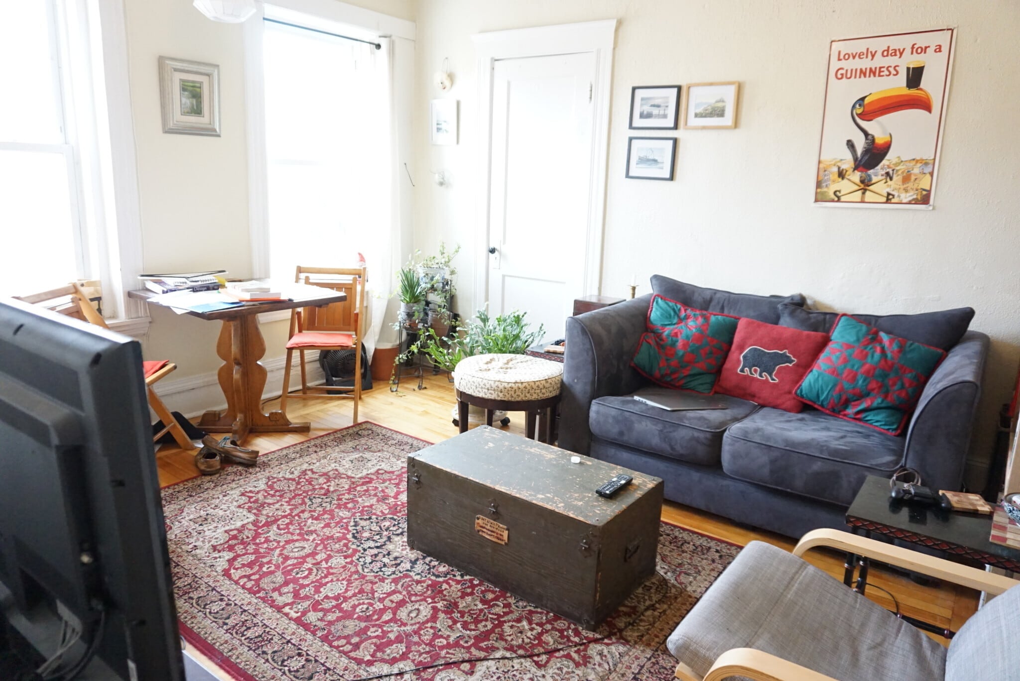 Building Photo - 165 Kelton St