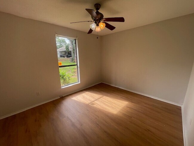 Building Photo - 3849 Ivy Ct