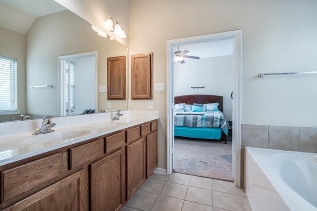 Building Photo - 6503 Evanmill Ln