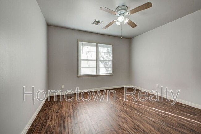 Building Photo - 432 Babb Dr