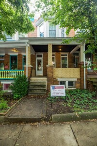 Building Photo - 2026/2027 JHU Off-Campus Charles Village 3bd/1ba Rowhouse w/ W/D!! Available 6/9/26