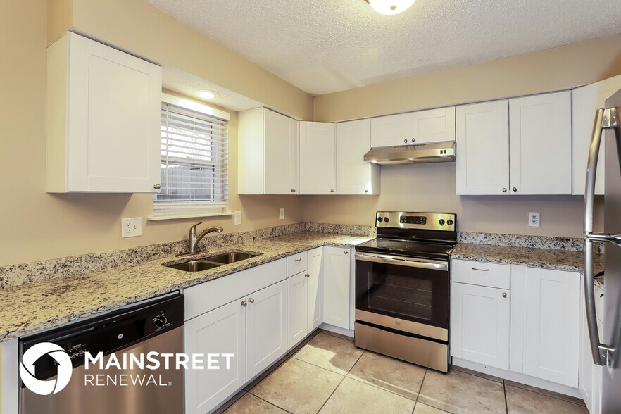 Building Photo - 11521 N McGee St