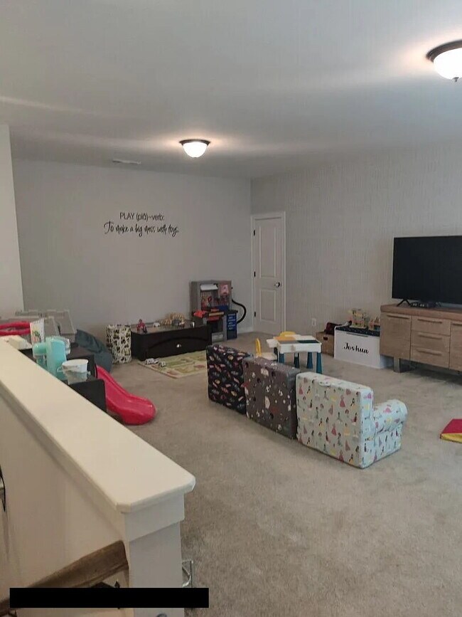 Building Photo - "Discover Your Creative Haven: Expansive 3,112 Sq Ft Open Space in Mount Juliet!"