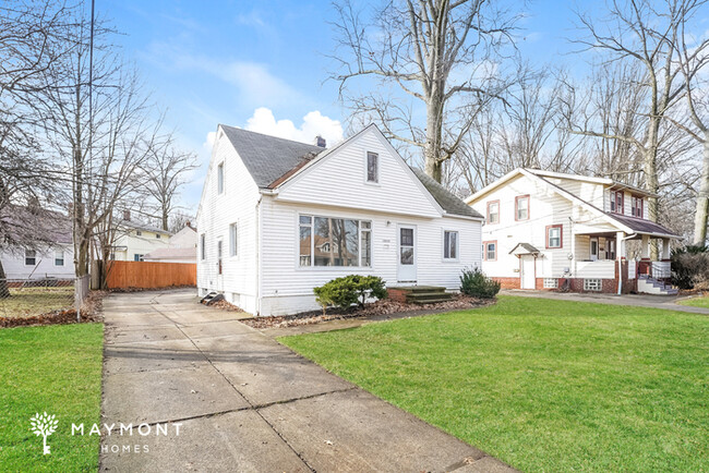 Building Photo - 4 Bedroom Home in Euclid, OH