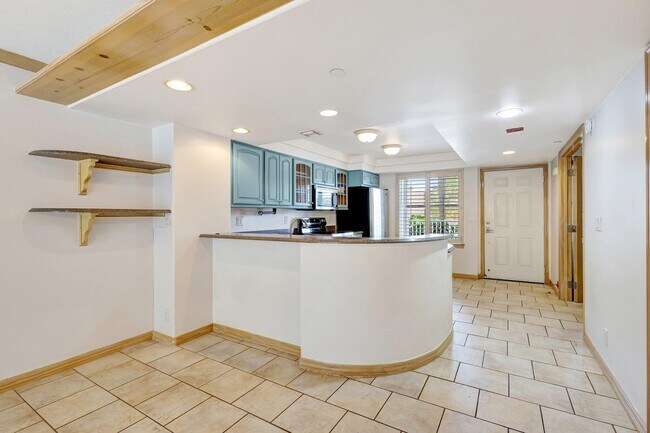 Building Photo - 3901 S Flagler Dr