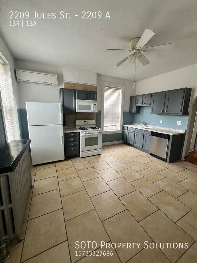 Building Photo - 2209 Jules St