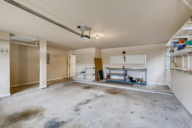 Building Photo - 1606 Buttercup Creek Blvd