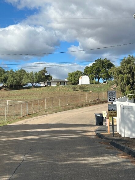 Building Photo - 9874 Chocolate Summit Dr