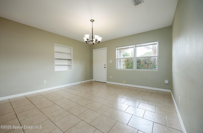 Building Photo - 248 Laurel Oak St