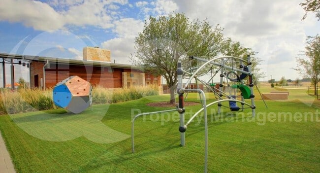 Building Photo - 820 Cavitt Ct