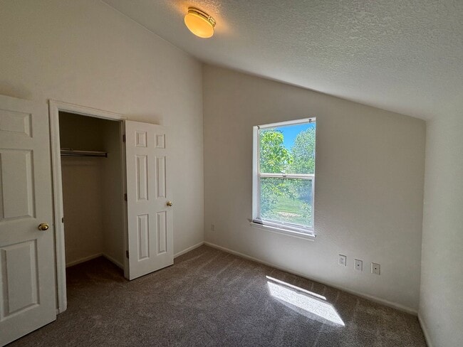 Building Photo - Rent Reduced! 3 Bedrooms, 2.5 Baths & a Layout Designed for Living