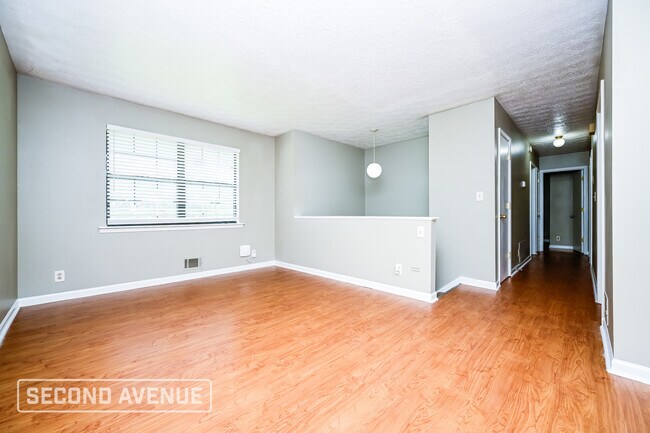 Building Photo - 2237 Rocklane Dr