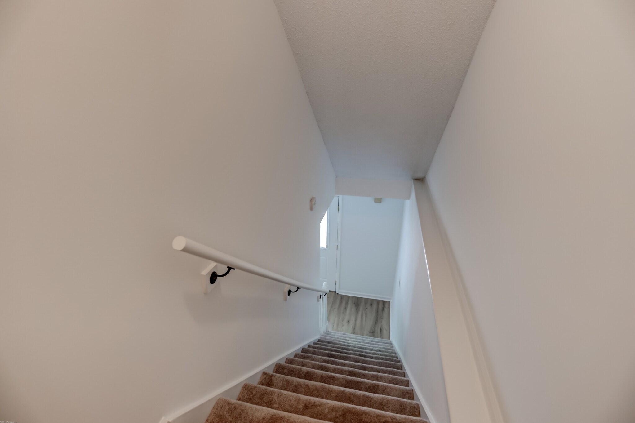 Building Photo - 1618 Poinsetta Rd