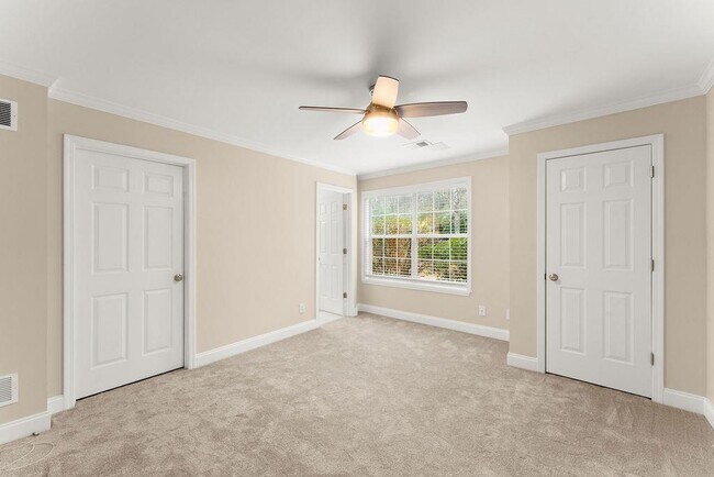 Building Photo - 2309 Wickingham Dr NE