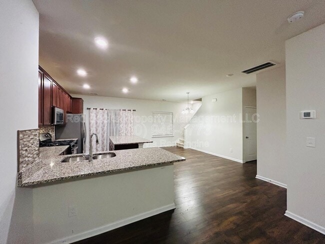 Building Photo - 9315 Grand Valley Dr