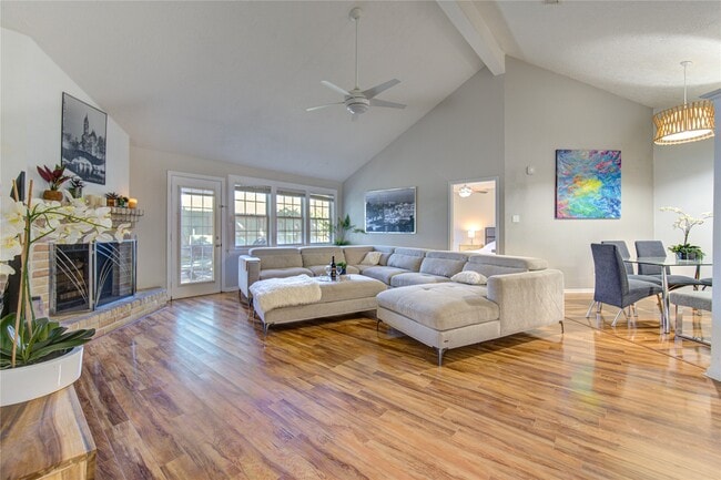 Building Photo - 7027 Brockington Dr