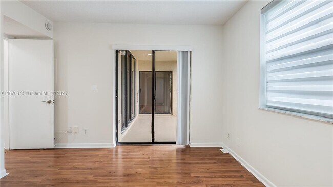 Building Photo - 5801 Riverside Dr