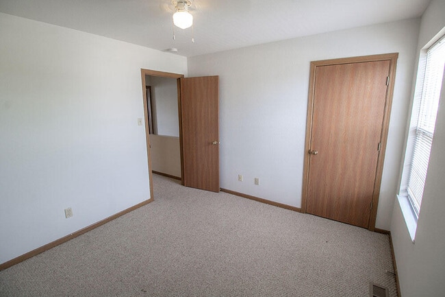 Building Photo - 1506 Typhoon Ct