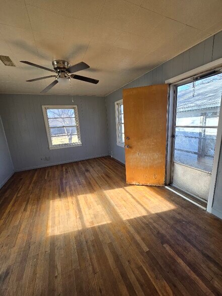 Building Photo - 4118 S Harrison St