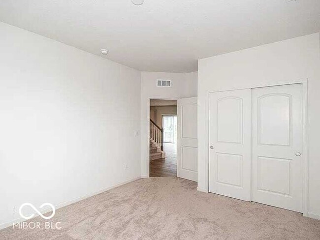 Building Photo - 5403 Veranda Dr