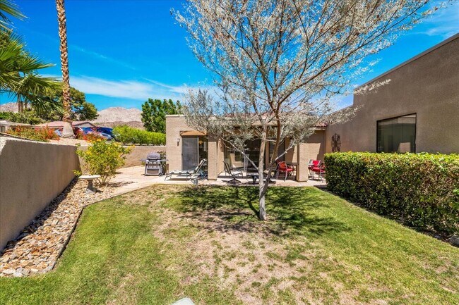 Building Photo - 72439 Desert Flower Dr