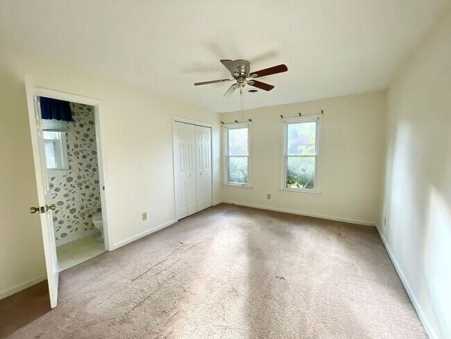 Building Photo - St. Andrews- Offering Self Guided Tour wit...