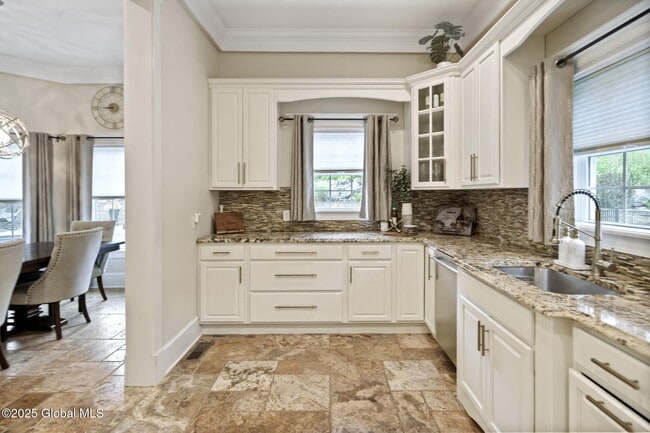 Building Photo - 20 Heather Ridge Rd