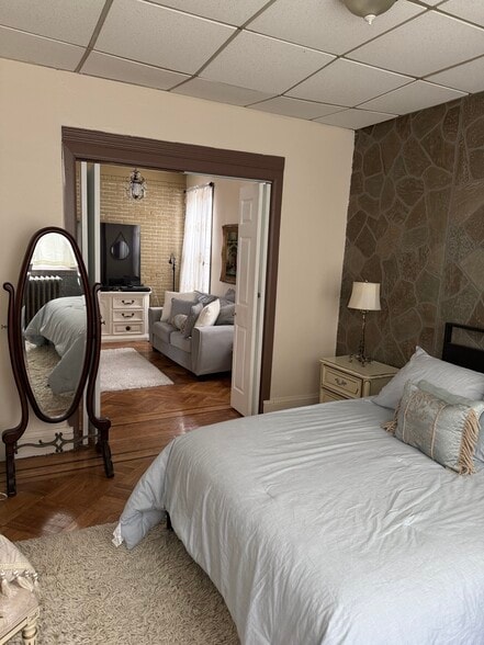 Building Photo - 254 Terrace Ave