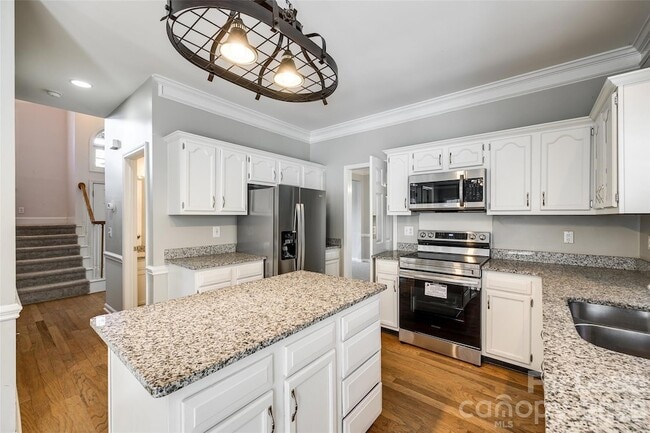 Building Photo - 8530 Walsham Dr