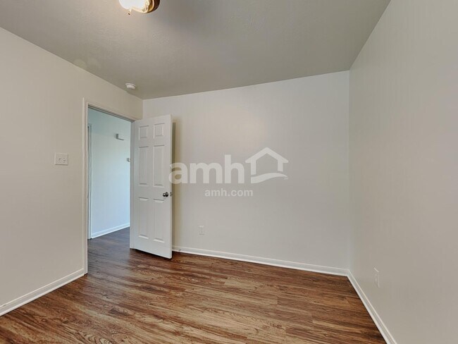 Building Photo - 10926 Windfern Lakes St