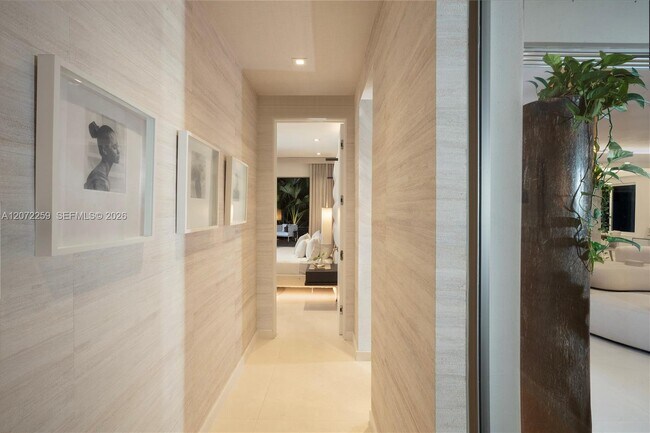 Building Photo - 2840 Flamingo Dr