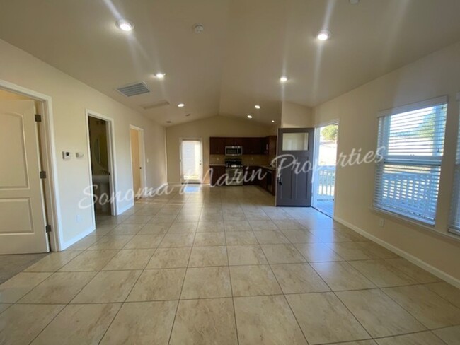 Building Photo - ~ Country Home ~ 2 Bedrooms & 2 Full Bathr...