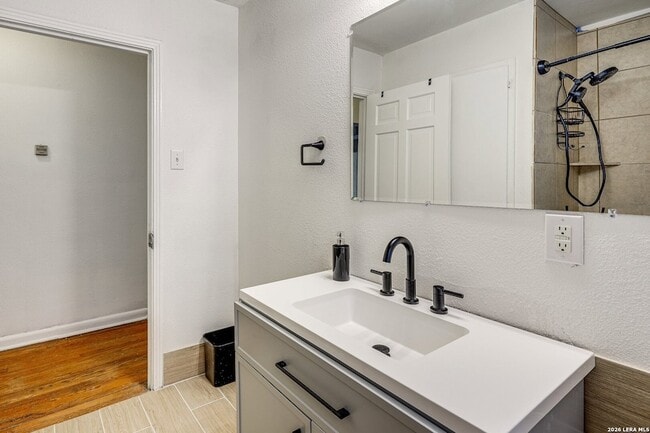 Building Photo - 332 Natalen Ave