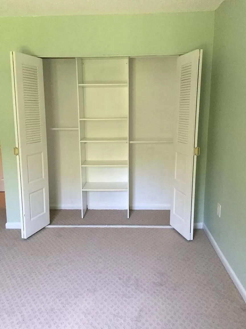 Building Photo - 175 Mill Pond Rd