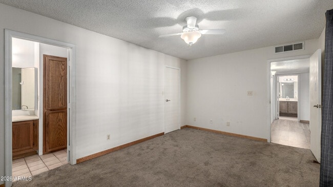 Building Photo - 16402 N 31st St