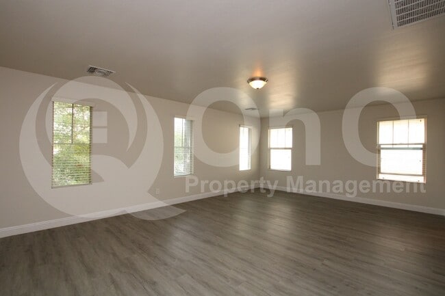Building Photo - 2679 N Riley Rd